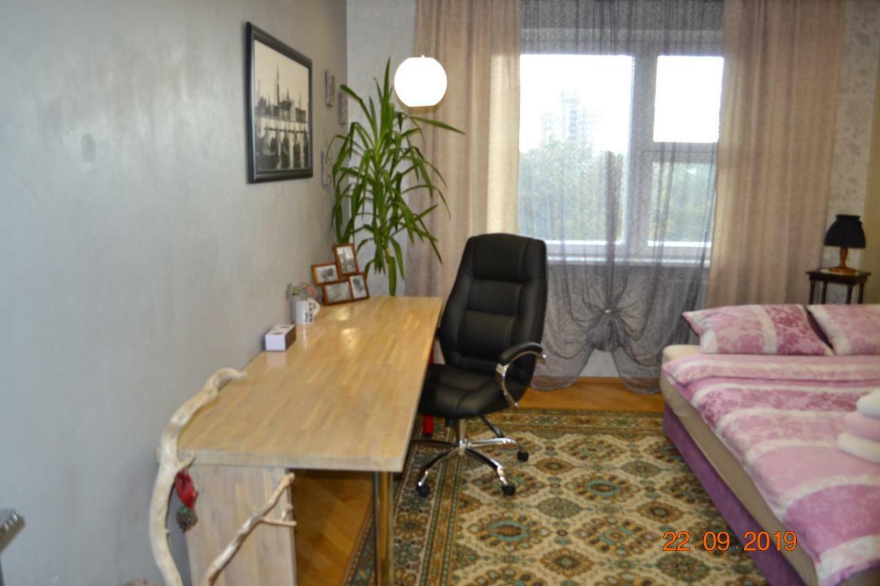 Apartamenty V Minske S Dwumä Spalnyami Esterno foto